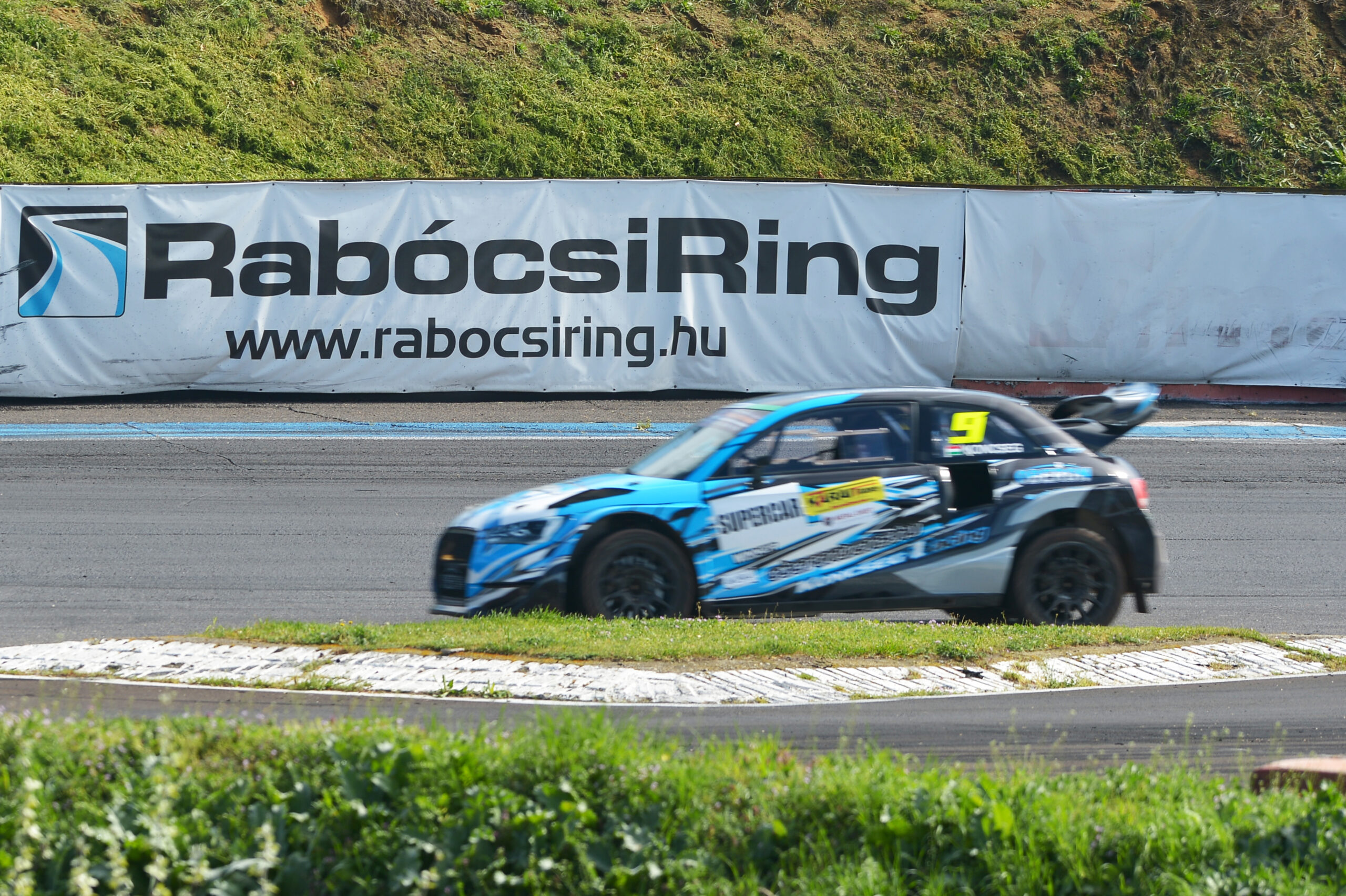 Új fejlesztések és nemzetközi versenyek a 30 éves RabócsiRingen