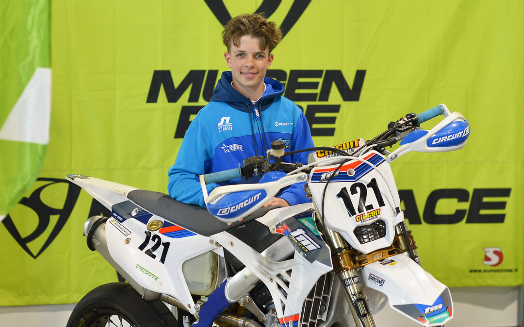 Bereczki Dávid újabb kettős győzelemmel növelte előnyét a Supermoto Junior eb-n